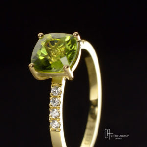 Bague de fiançailles péridot diamants